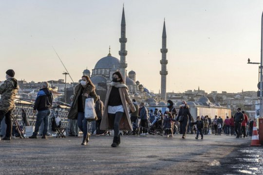 Türkiyədə son sutkada koronavirusdan 31 018 nəfər sağalıb