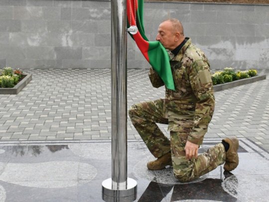 Ali Baş Komandan Talış kəndində Azərbaycan bayrağını ucaldıb - FOTO