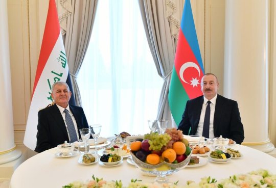 Prezidentin adından İraq Prezidentinin şərəfinə rəsmi nahar verilib