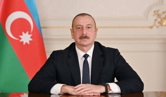 Yazarlar Prezident İlham Əliyev Qətər Dövlətinin Əmirini təbrik edib