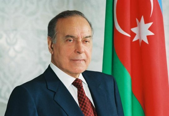 Azərbaycanın ümummilli lideri Heydər Əliyevin anadan olmasının 103-cü ildönümüdür
